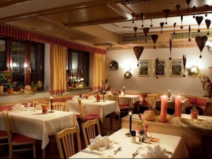 Foto: HOTEL RESTAURANT LANDSHUTER HOF